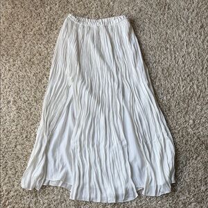 Club Monaco Flowing White Maxi Skirt